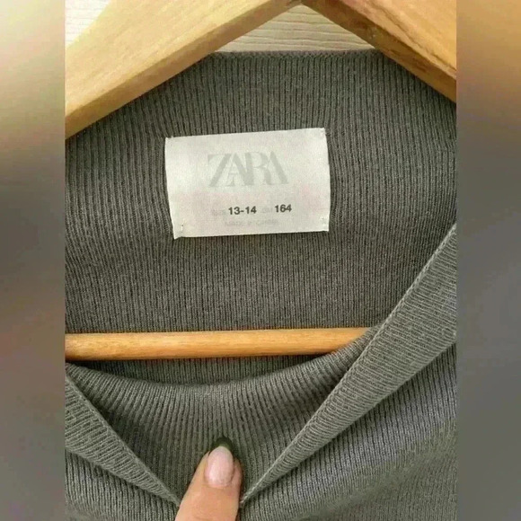 Zara girls long  sleeve mock neck top with pockets size 13/14 shirt - Picture 2 of 5